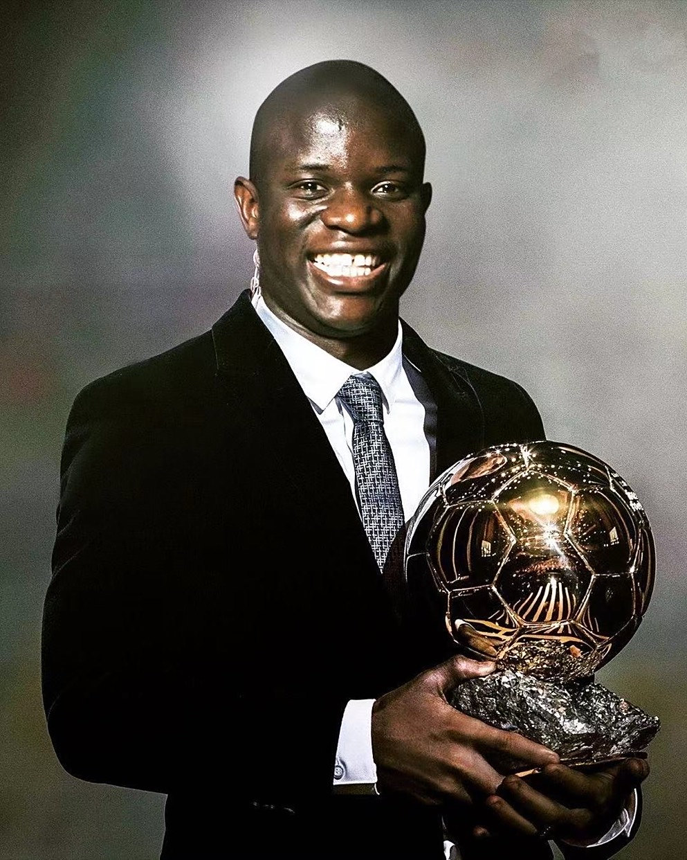 包含字母哥连续十二场比赛得分超过出色发挥,雄鹿不断突破!赢得满堂喝彩的词条 包含字母哥连续十二场比赛得分超过出色发挥,雄鹿不断突破!赢得满堂喝彩的词条